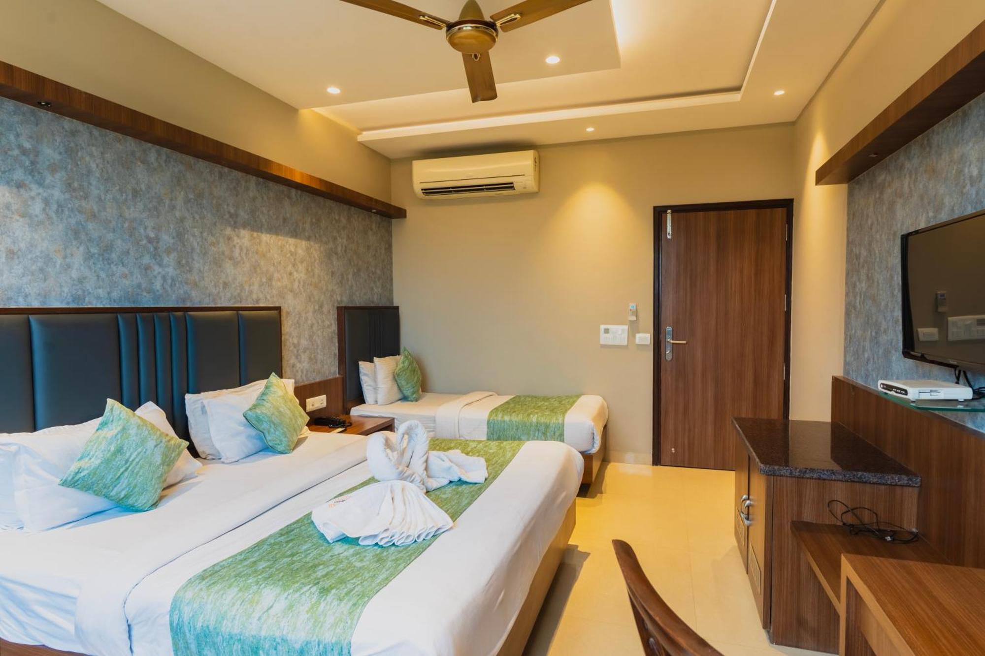 Hotel Amritsar International 2 Min Walk From Amritsar Bus Stand Exterior foto